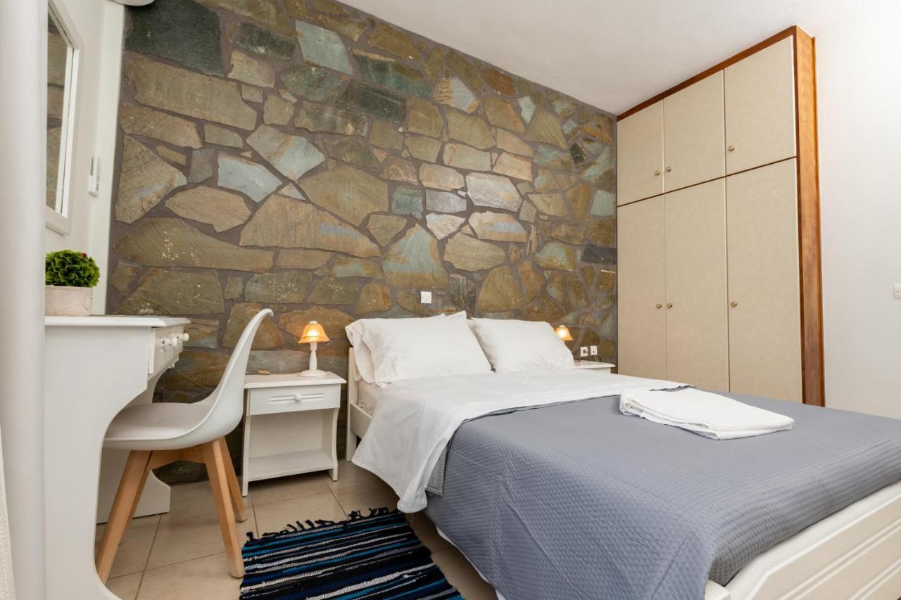 Αnastasia Apartments Mavrovoúnion Eksteriør billede