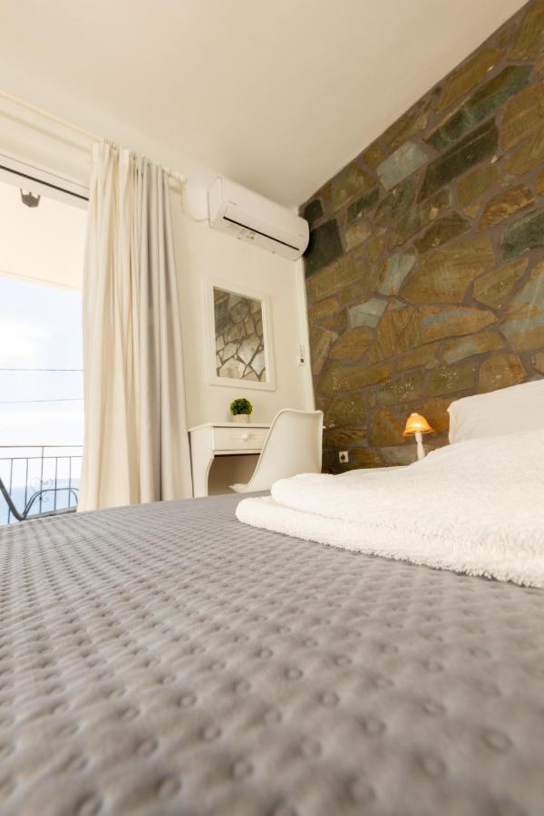 Αnastasia Apartments Mavrovoúnion Eksteriør billede